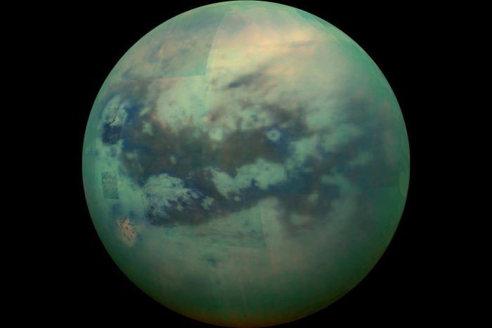 قمر Titan